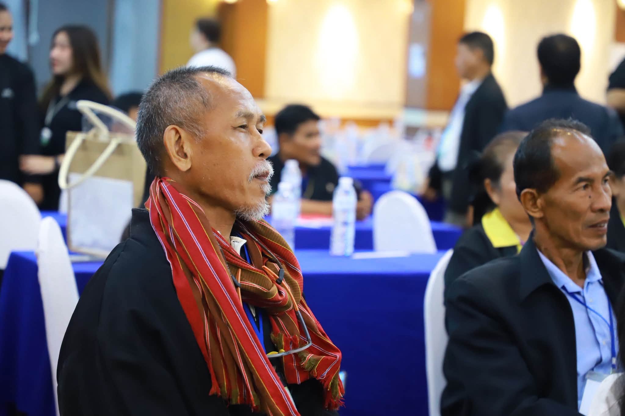 title - รองเลขาธิการ ส.ป.ก. ปิดสัมมนาฯ ดันวิสัยทัศน์ “สร้างสิทธิ เสริมทุน หนุนเกษตร” ยกระดับผู้นำเกษตรกรสู่ระบบเศรษฐกิจสีเขียว